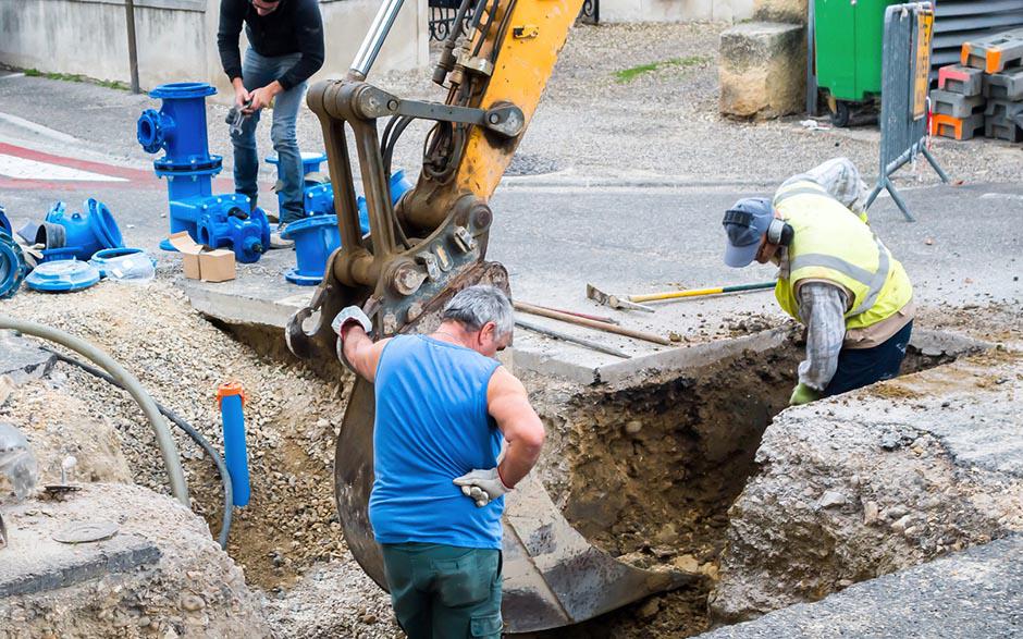 plombier débouchage canalisation Écouen